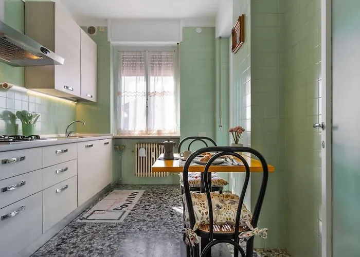 Vintage@theriver Apartman *