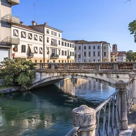 Διαμέρισμα Vintage@theriver